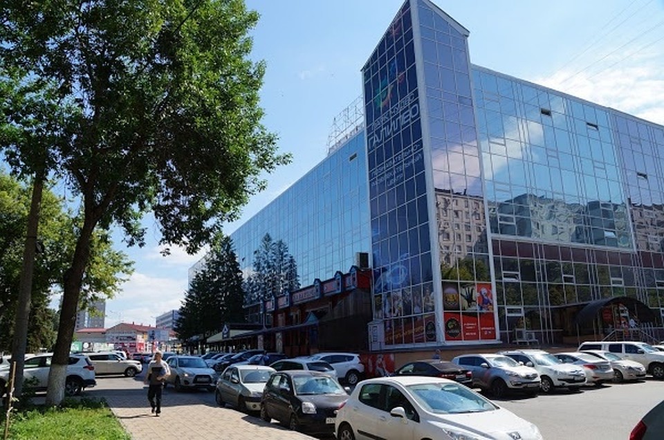 Известный в городе объект бизнес-недвижимости продают по объявлению