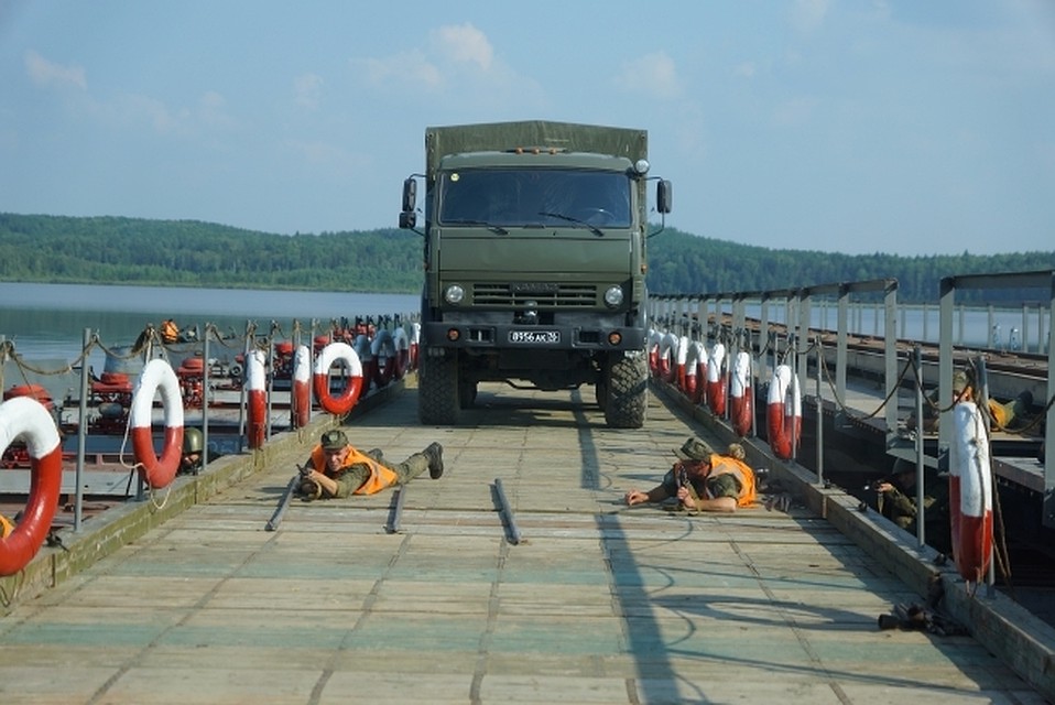 В Хабаровском крае военные выясняли, для кого вода — не преграда