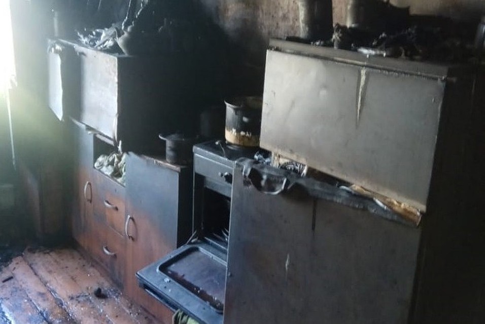 В Каменске-Уральском при пожаре погибли двое детей и их отец.