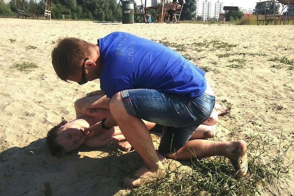 Мужчина был на волоске от смерти. Фото: МАСС\https://vk.com/mass54