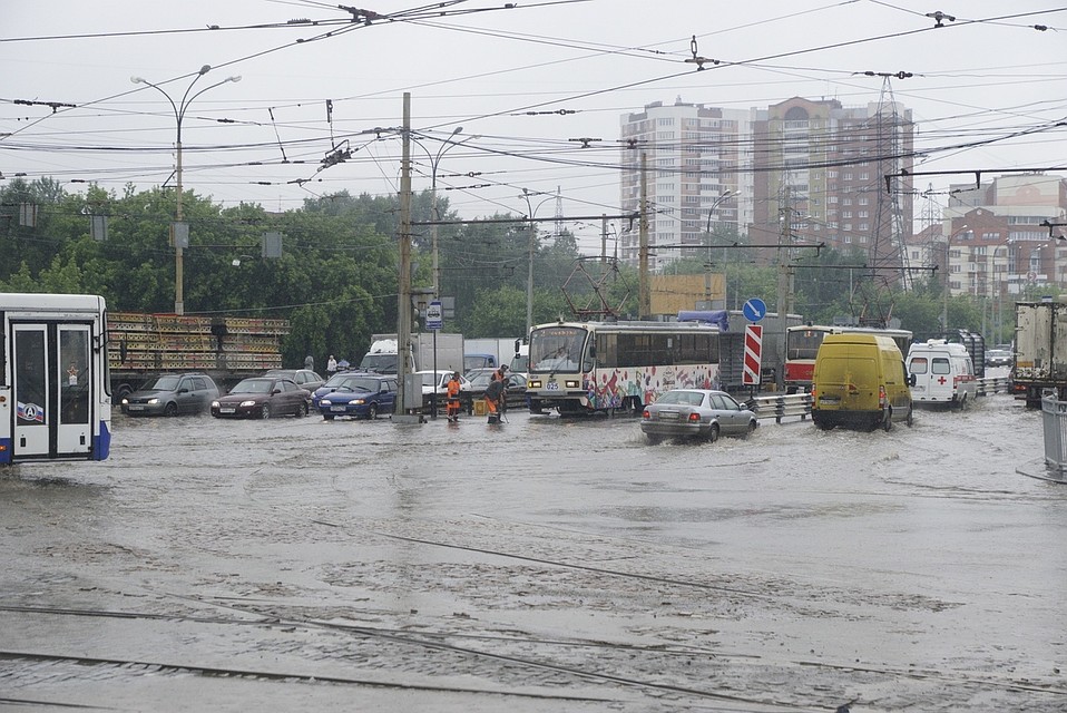 Город топит уже не первый день
