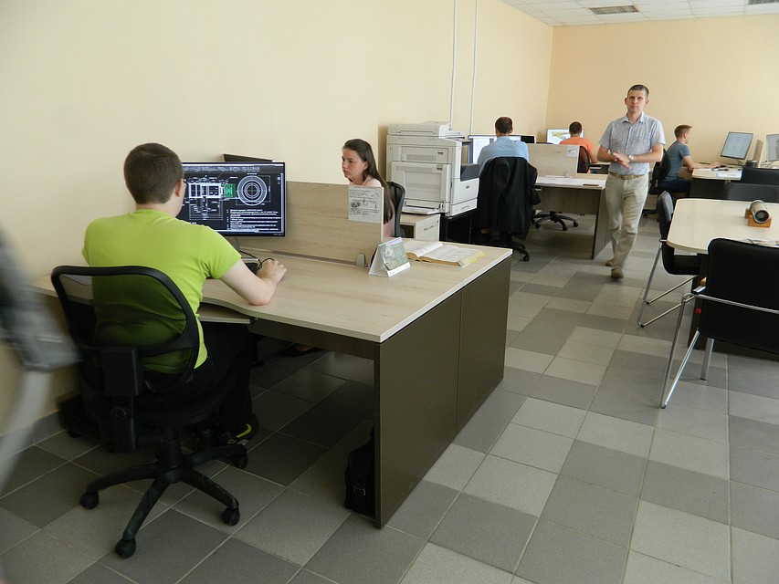 Студенты за работой