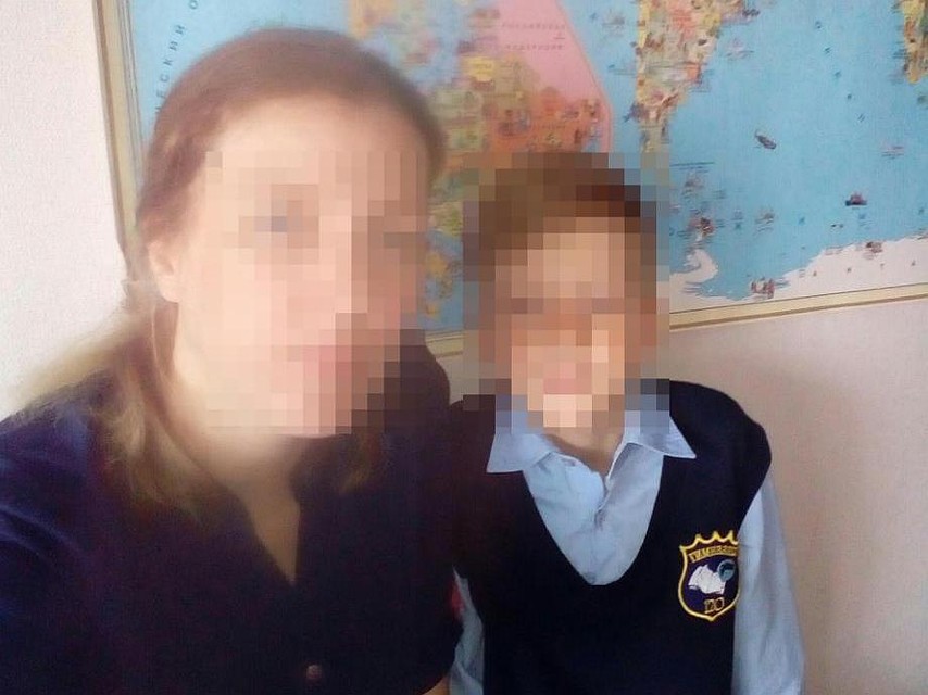 Мама с сыном подверглись травле со стороны родительского комитета. Даже тетрадки на новый учебный год не знают, какие покупать - с ними не разговаривают Фото: Татьяна Соловьева
