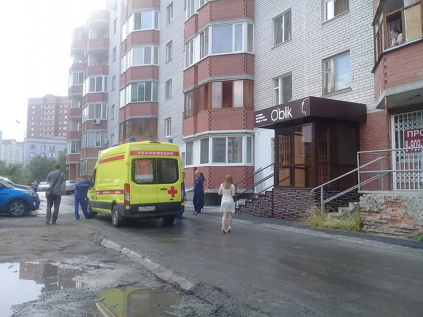 В Тюмени насмерть разбился 4-летний мальчик, выпавший с балкона седьмого этажа Фото группы "ЧС Тюмень" vk.com