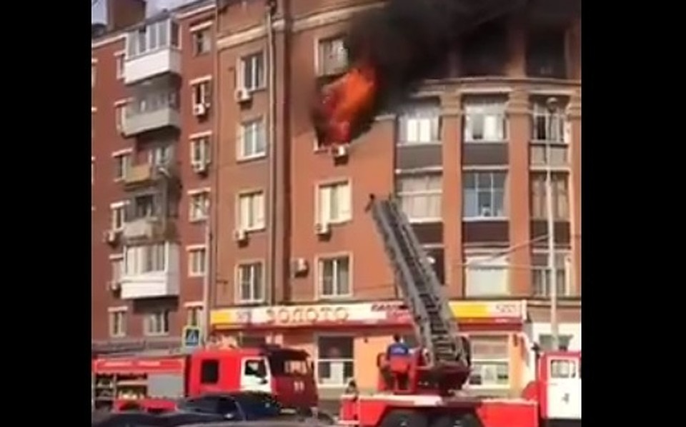 ЧП произошло на улице Сержантова. Фото: стоп-кадр видео Группа Вконтакте "Это Ростов".