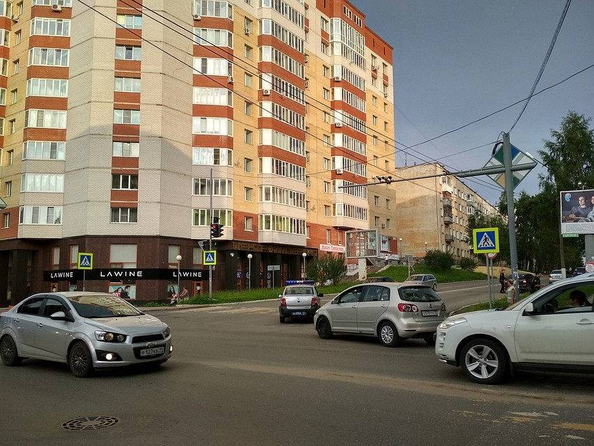 Фото с сайта "Комиинформ"
