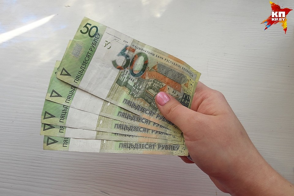 Экс-чиновник фактически продавал разрешительные документы у себя в кабинете.