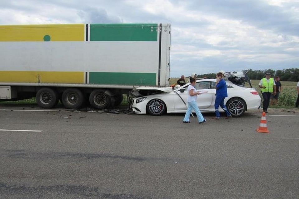 Два человека погибли в аварии под Краснодаром