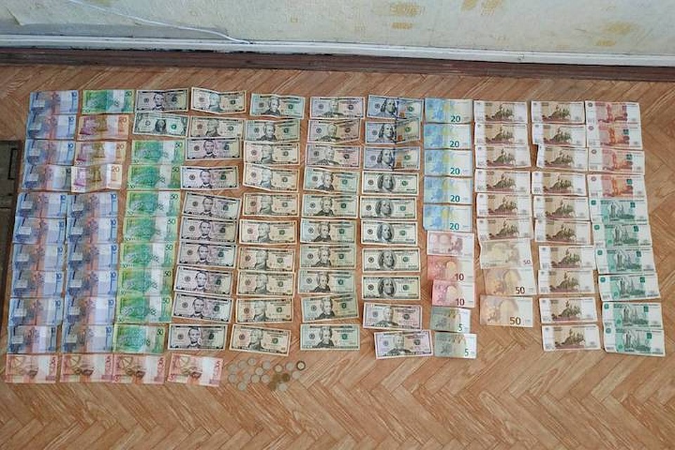 В Бресте поймали пожилого валютчика. Фото: ОБЭП Московского РОВД Бреста