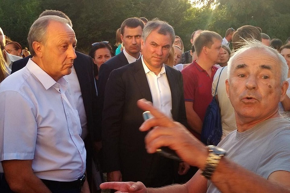 Вячеслав Володин на встрече с жителями микрорайона Звезда