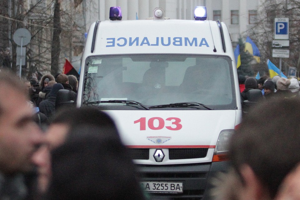 Пострадали не менее двух человек