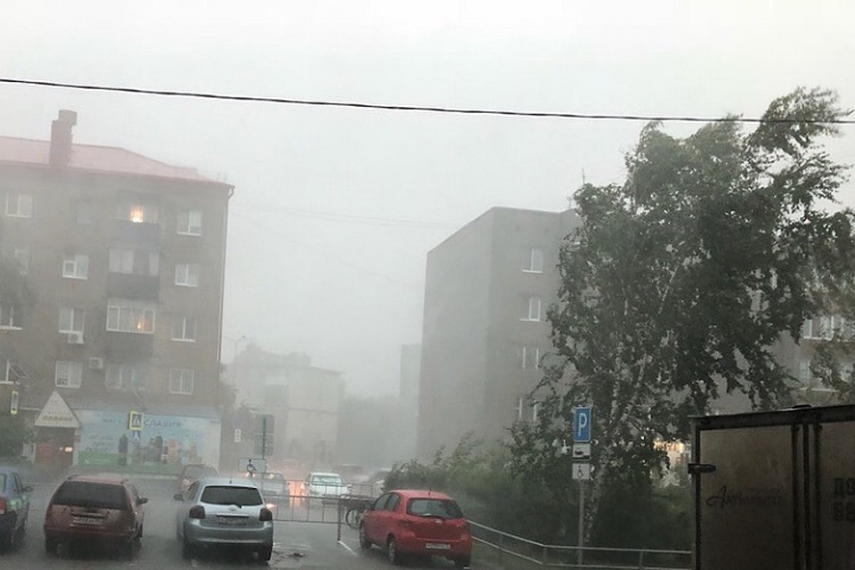 В Тюмень идут ливень и шквалистый ветер