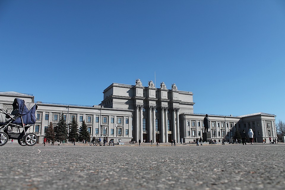 Скульптурную композицию установят в сквере на пересечении Галактионовской и Вилоновской