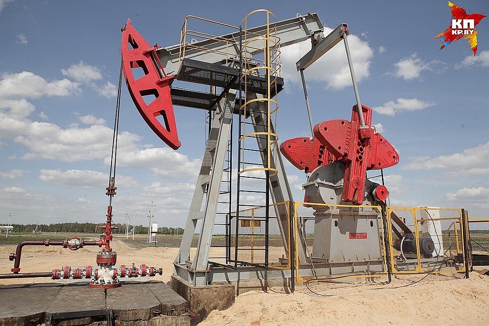 Беларусь и Россия снова спорят - теперь о нефтепродуктах.