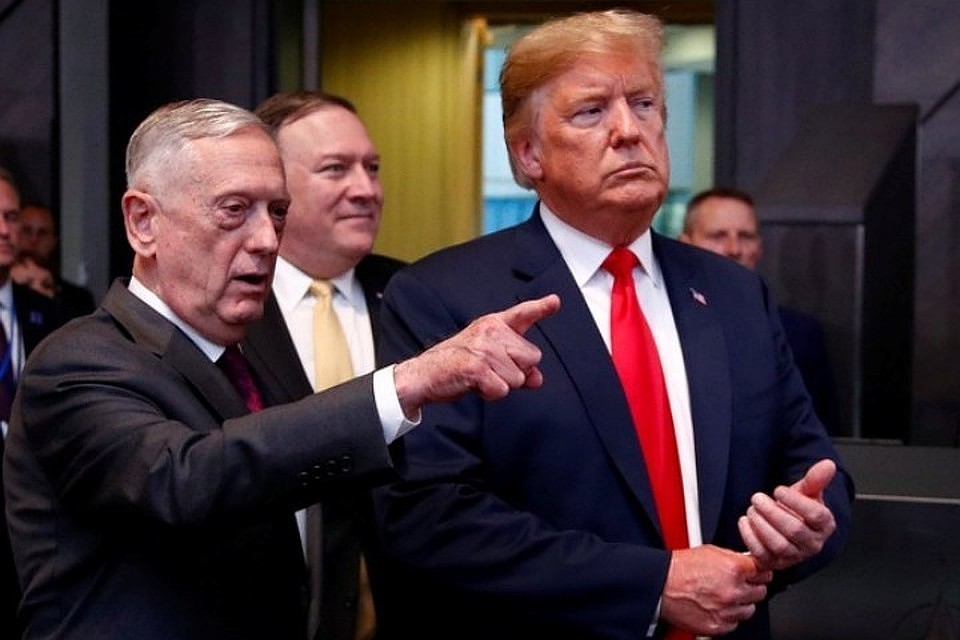 Глава Пентагона Джеймс Мэттис и президент США Дональд Трамп