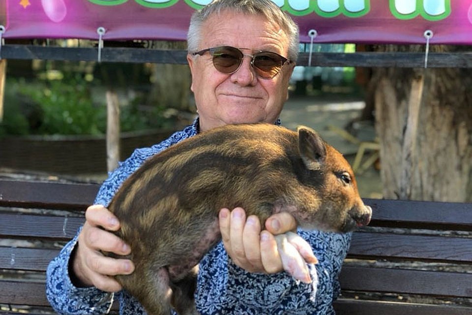 Сергей Писарев и новый обитатель зоопарка