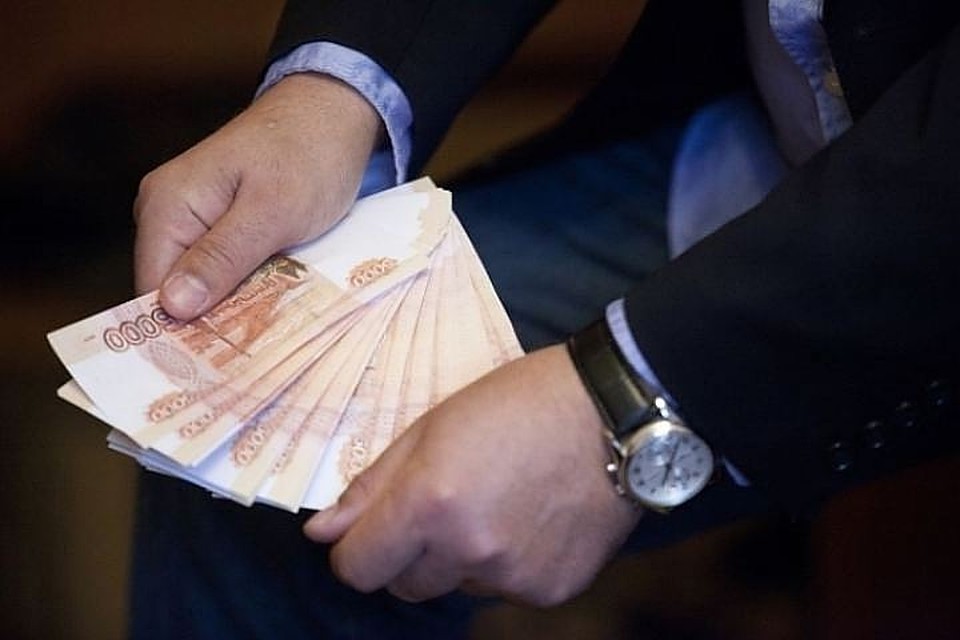 Специалисты говорят: если менять дизайн купюр, то в первую очередь - 5000 рублей