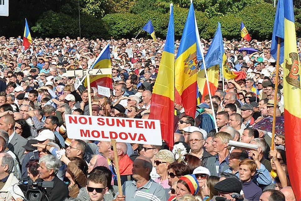 Протесты - тоже эпизод политического сезона.