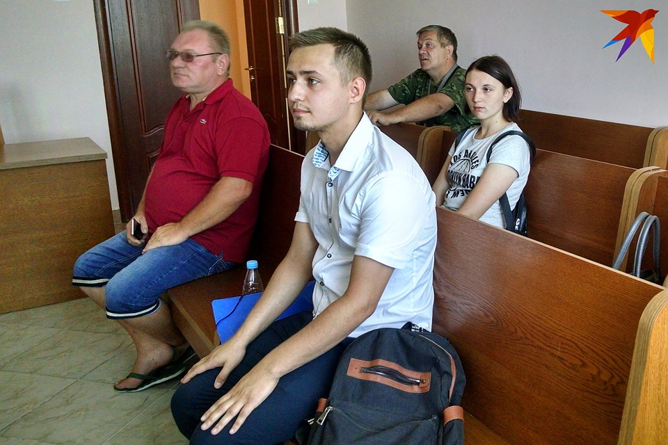 Лицей требовал у сироты из Речицы деньги за неотбытое распределение