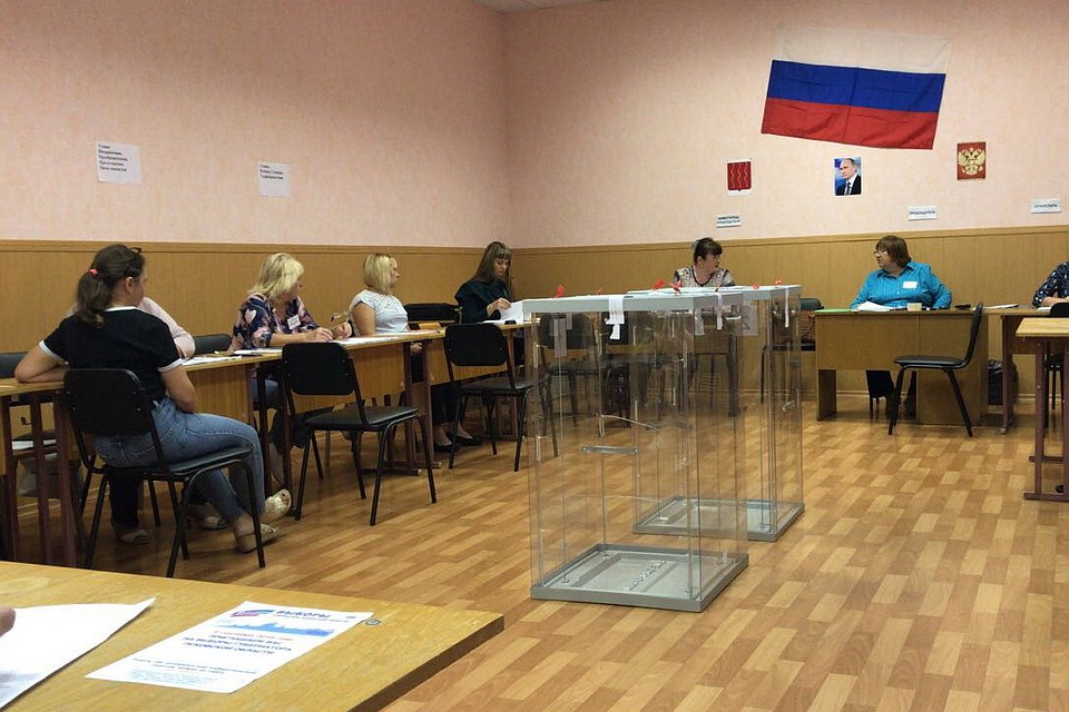 В областном избиркоме отметили, что в 2018 году явка на выборы главы региона выше, чем в 2014 году. Фото: Избирательная комиссия Псковской области.