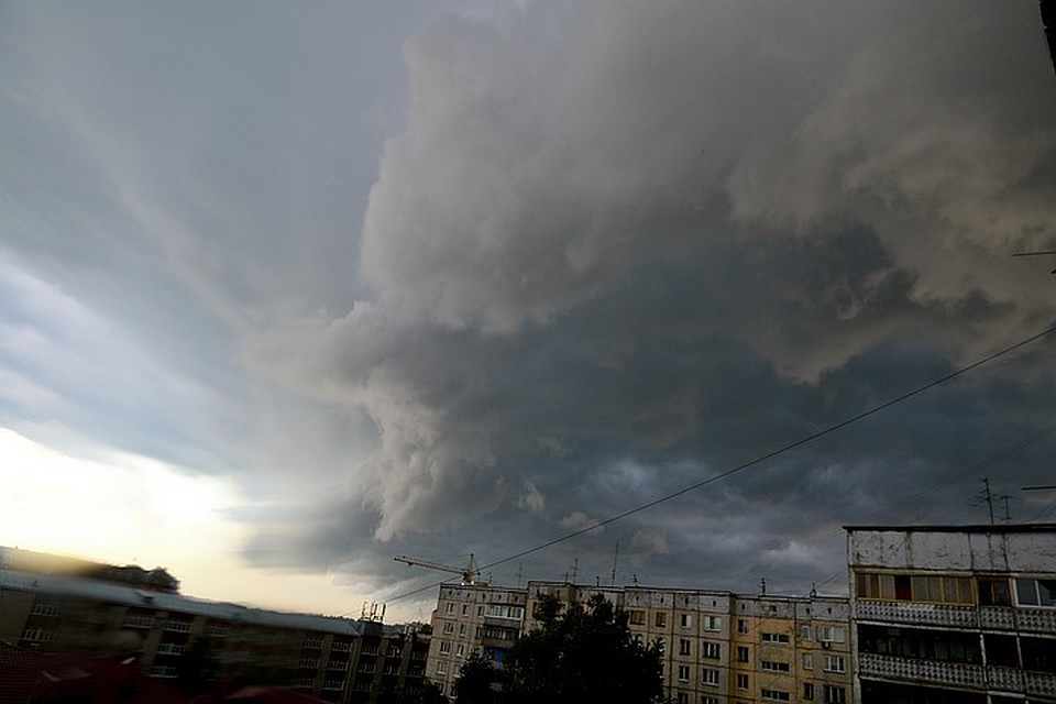 На Петербург снова обрушится непогода.