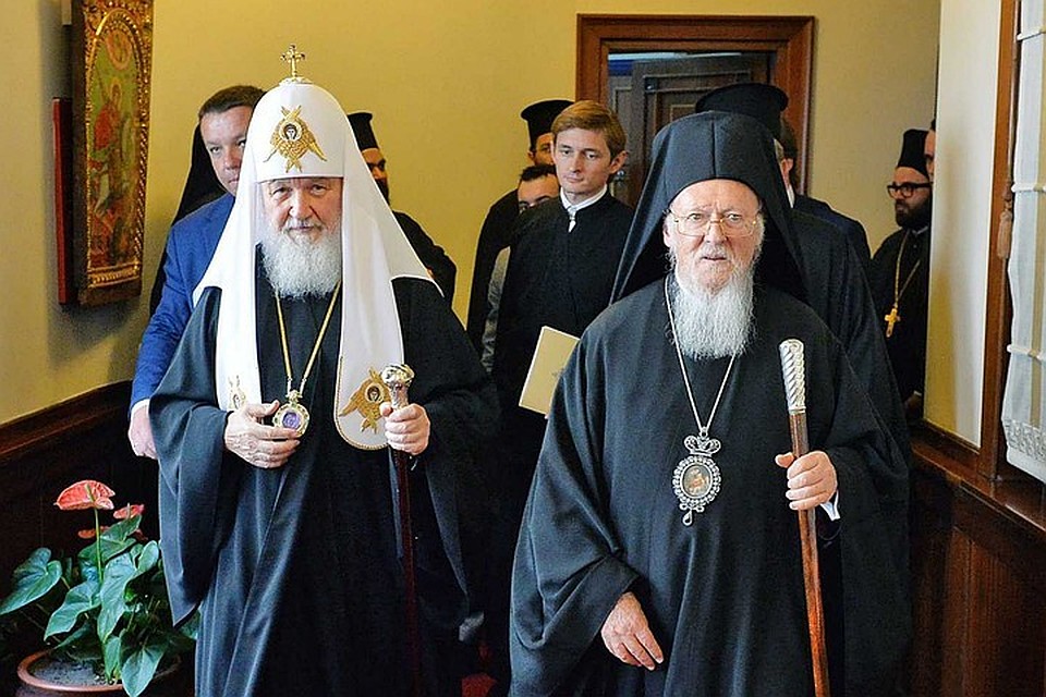 Патриарх Кирилл и патриарх Варфаломей пытались найти дипломатическое решение конфликта вокруг автокефалии украинским православным церквям. Фото: patriarchia.ru