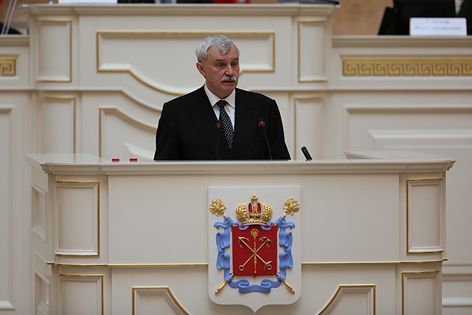 Георгий Полтавченко официально передал полномочия по управлению городом Александру Беглову.