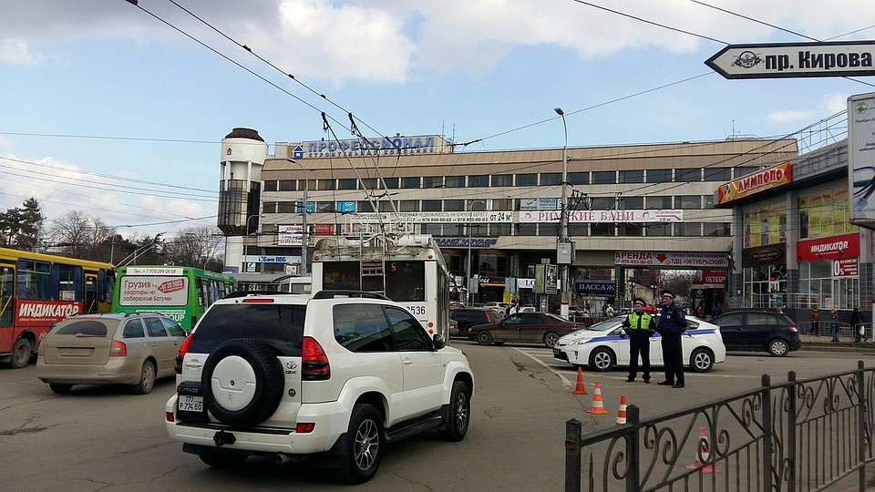 С 13.00 до 17.00 будет закрыт проезд от пр. Вернадского до пл. Советской.