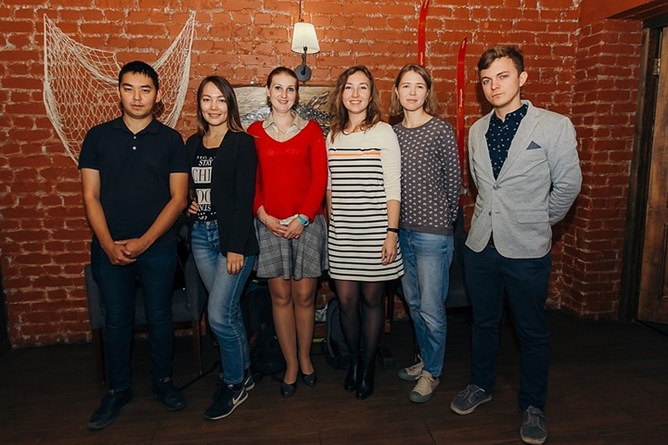 Участники Science Slam-2018 в полной боевой готовности. Фото: vk.com/scienceslamtomsk