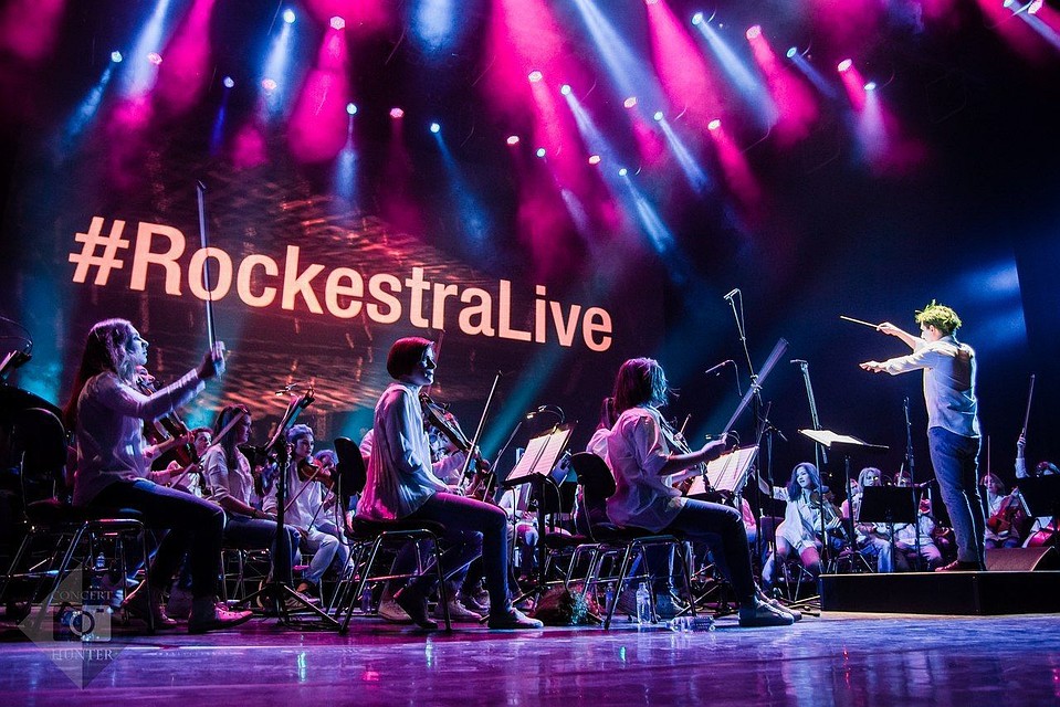Это будет зажигательно! Фото: из группы RockestraLive «ВКонтакте»