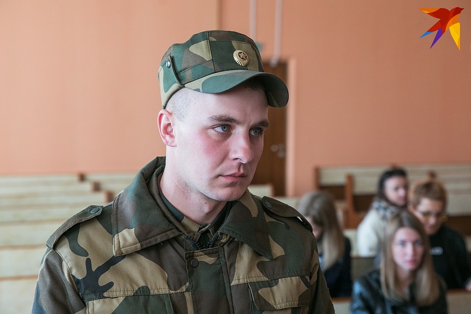 Суд приговорил его к 2 годам и 6 месяцам лишения свободы с отбыванием наказания в исправительной колонии в условиях поселения.