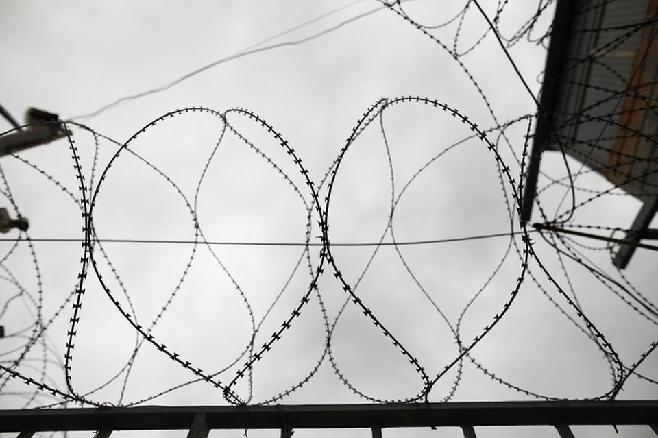 Биробиджанку сначала оглушили ударом бутылки по голове, а потом изрезали тело ножом