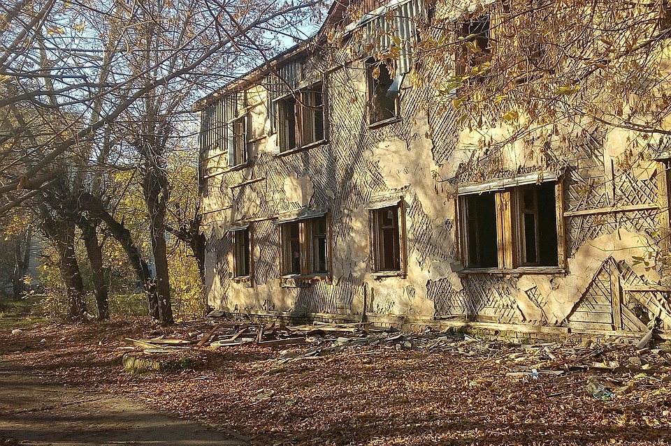 Такие дома по всему кварталу. Фото: Тимур Гизатуллин.