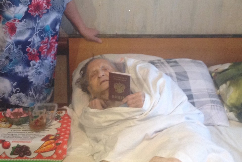 92-летняя нижегородка получила свой первый российский паспорт после тридцати лет ожидания