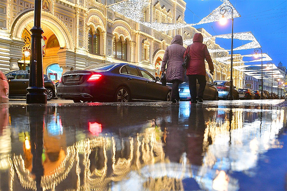 Уличное освещение на Ильинке.
