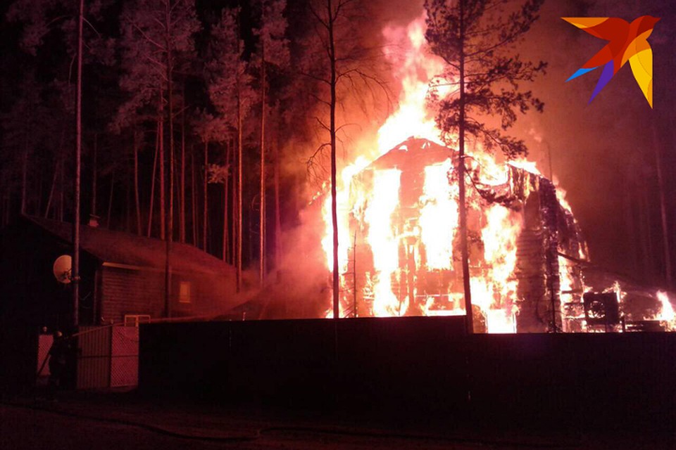 11-летний мальчик пропал без вести в жутком пожаре на базе отдыха под Городцом