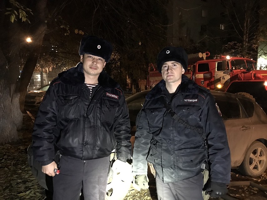 Старшина Алексей Богдалов и старший сержант Анатолий Васильев