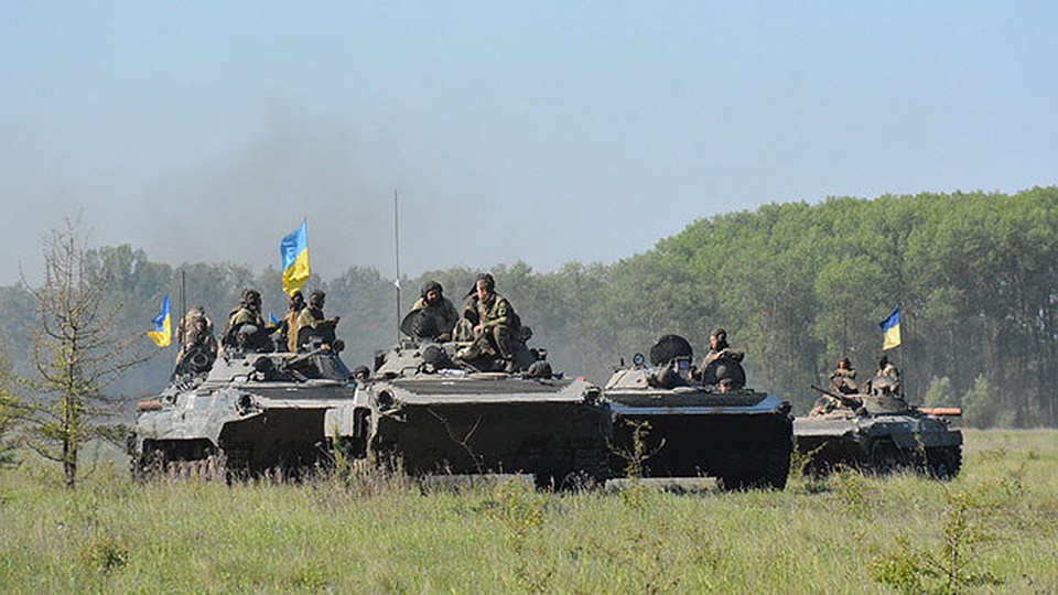 В район Мироновского прибыли пять БМП и два грузовика с боеприпасами