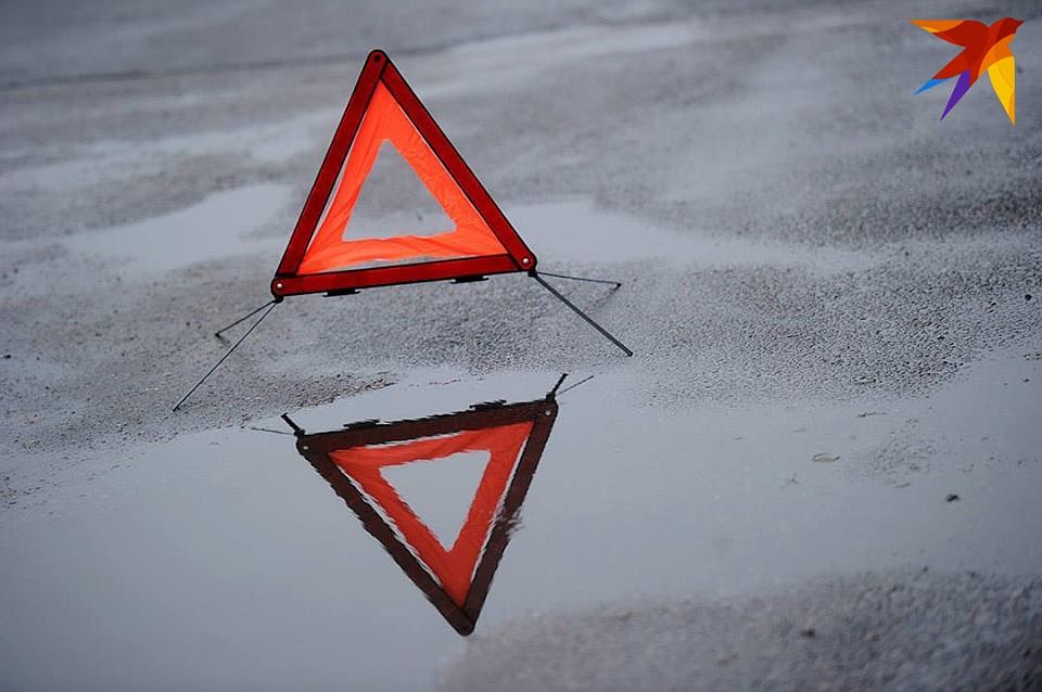 В Минском районе два несовершеннолетних попали под машину на пешеходном переходе