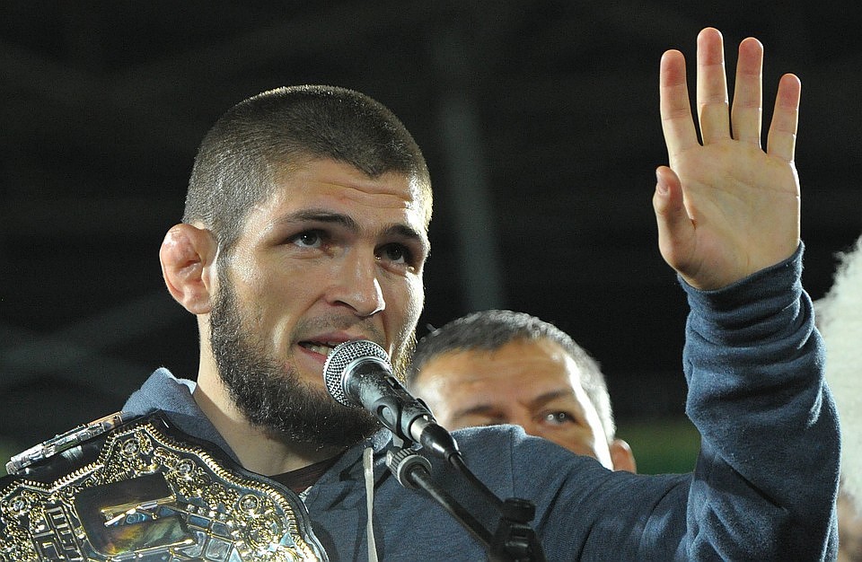 Хабиб Нурмагомедов стал чемпионом UFC в апреле, победив Эла Яквинту, а в октябре досрочно выиграл у Конора Макгрегора и защитил титул