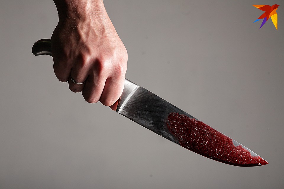 Житель Ельского района убил своих родителей и попытался покончить с собой.