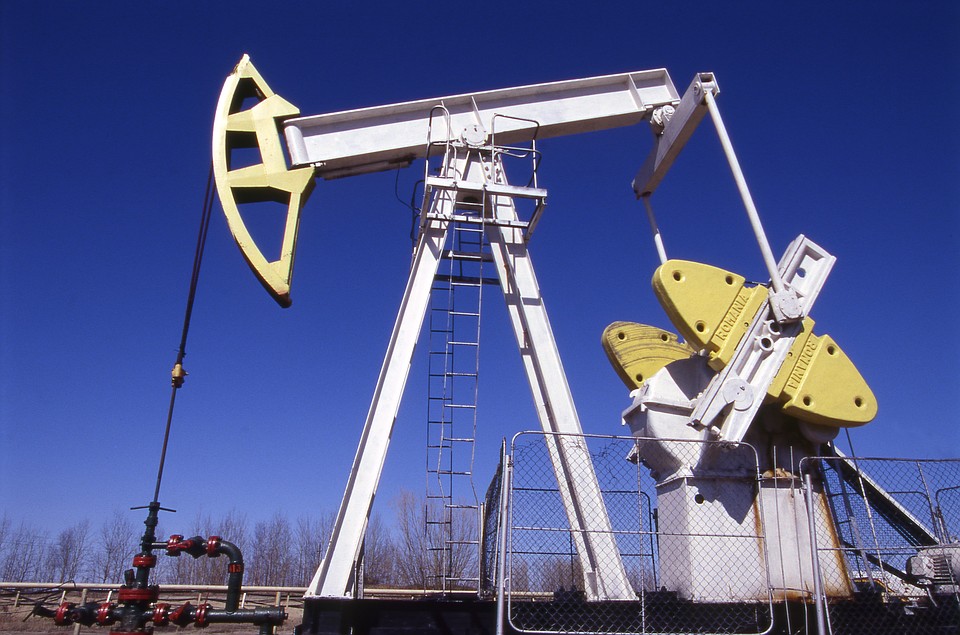 Нефть снова дешевеет
