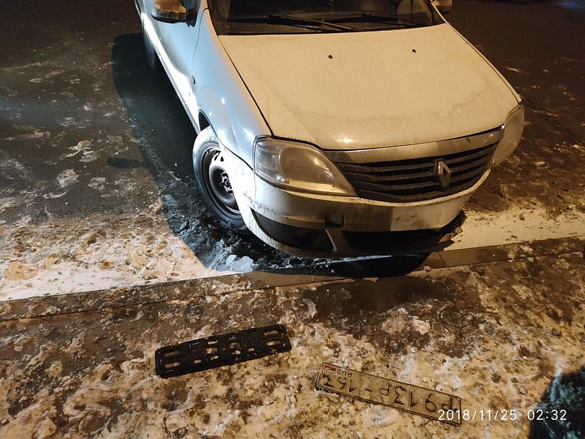 Машина получила серьезные повреждения