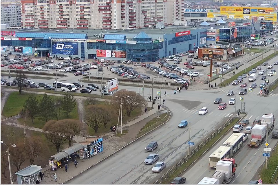 Предполагается, что 25 ноября ремонтировать участок будут до полуночи. Фото: pskov.camera