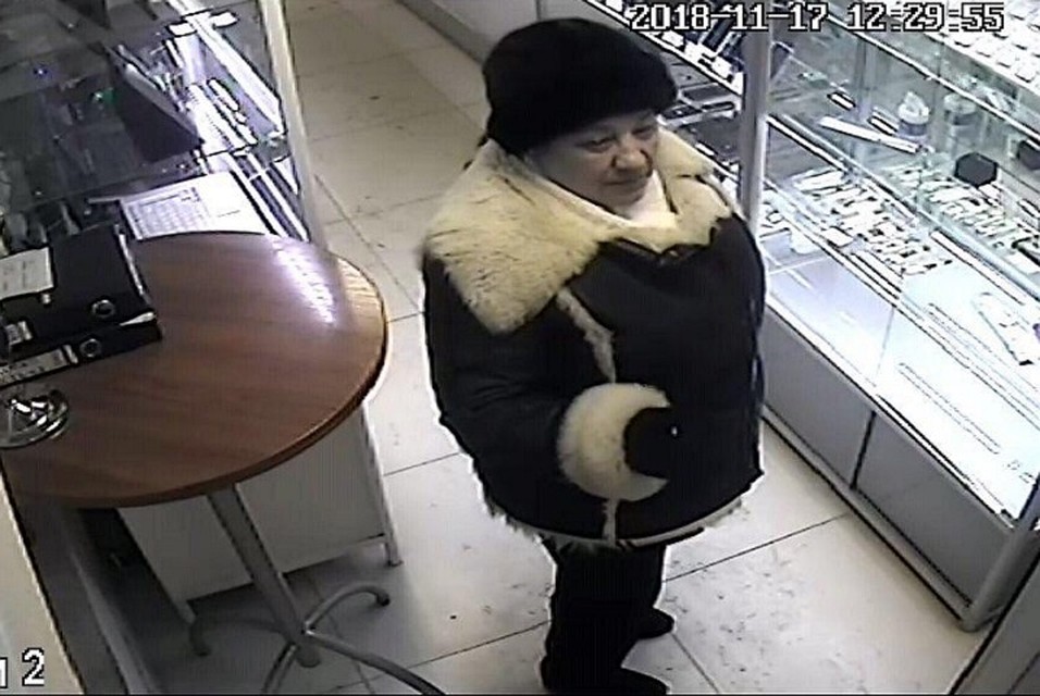 Хозяин ломбарда обещает вознаграждение тем, кто поможет поймать медиума. Фото: хозяин ломбарда Алексей