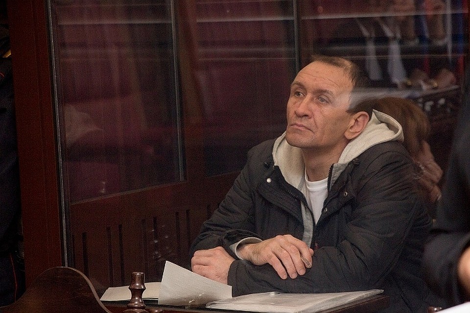 Сергей Генин просит признать недействительными 15 пунктов Боевого устава
