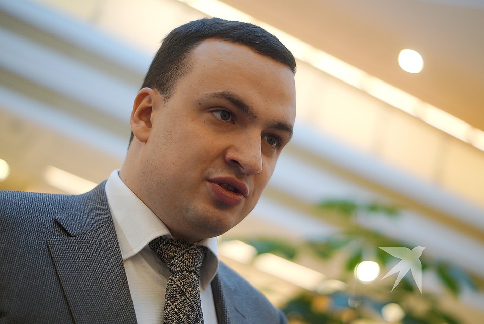 Справедливорос Дмитрий Ионин заявил, что этим высказыванием Колесников оскорбил и его лично