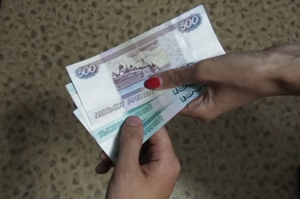 Сотрудники органов попались на взятке
