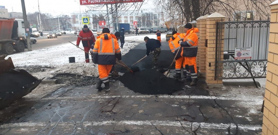 Активисты ОНФ выявили нарушения при укладке асфальта в Тамбове