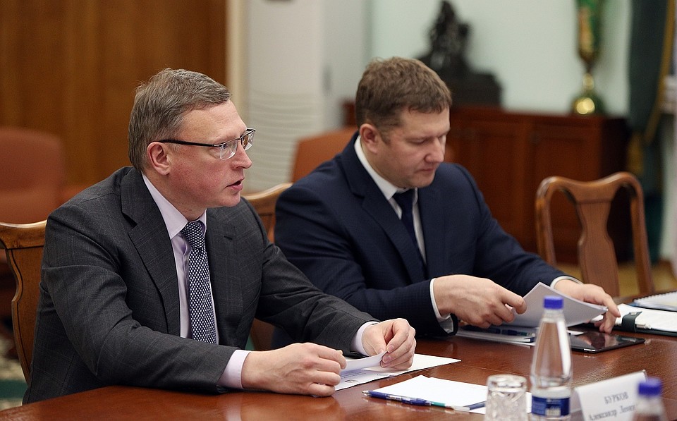 Губернатор Омской области Александр Бурков и глава регионального минсельхоза встретились с министром сельского хозяйства РФ Дмитрием Патрушевым.
